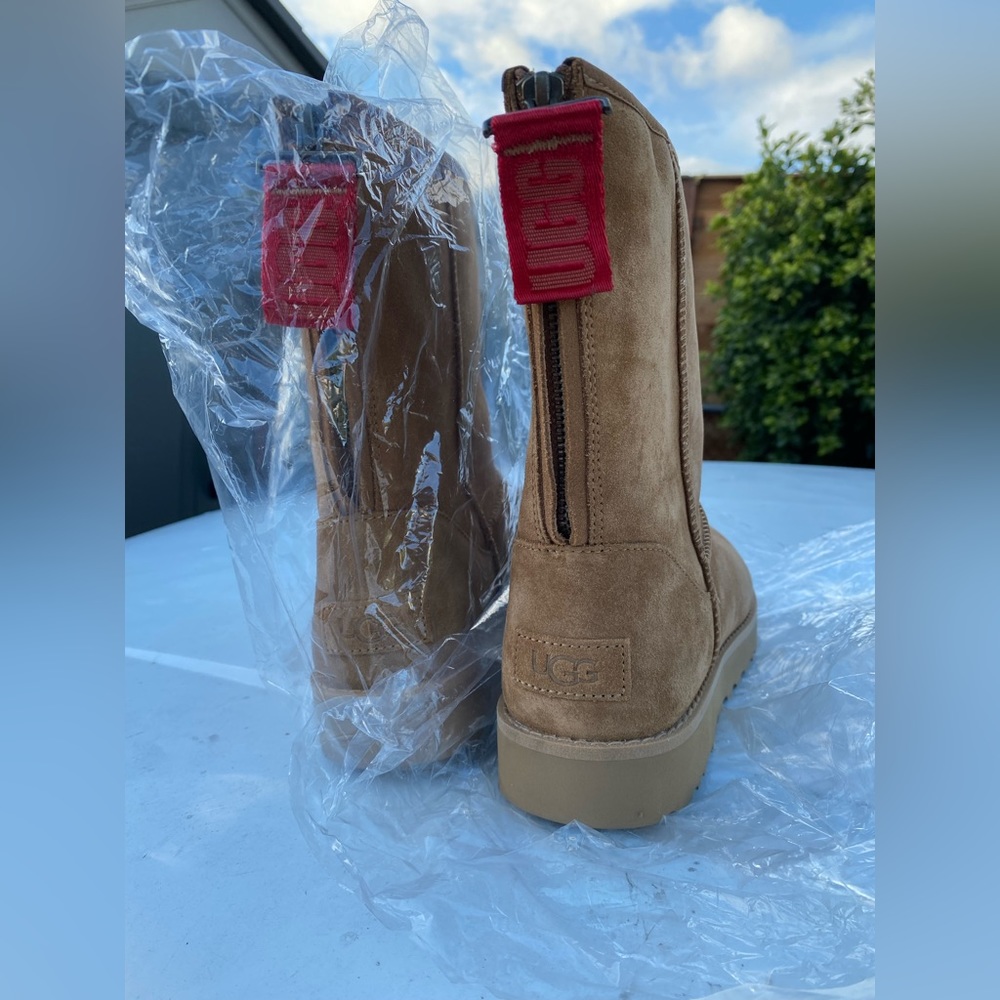 Brand New short length UGGS